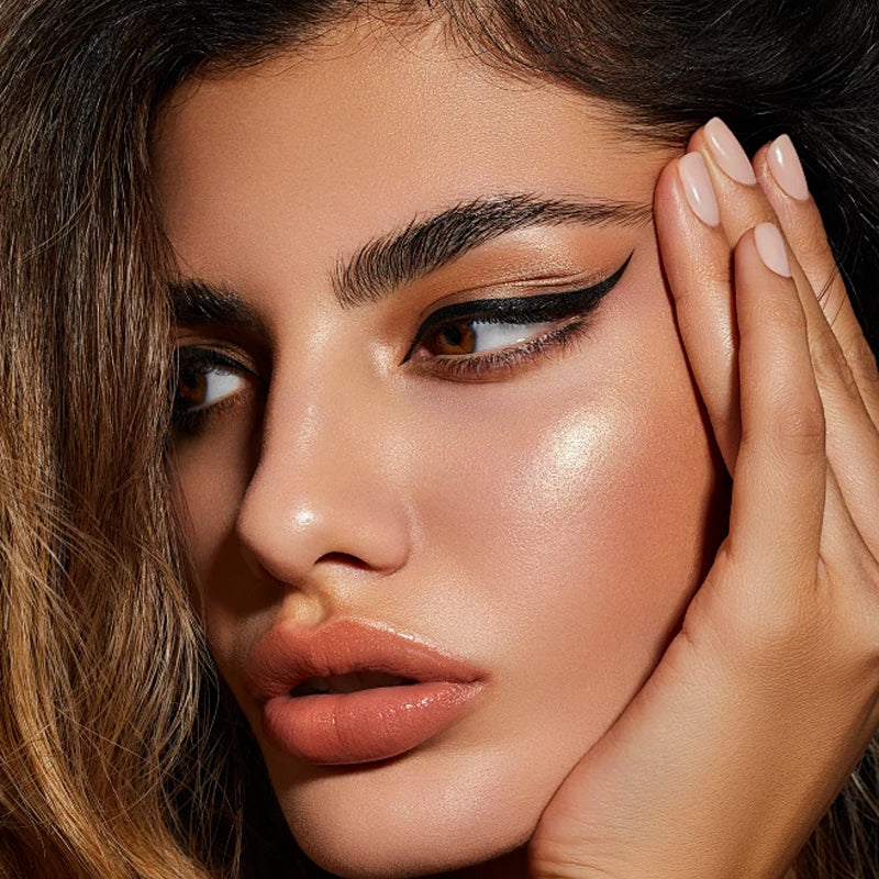 Tinycarry® 🌟 “1-Second Perfect Wing Pen — The Effortless Cat-Eye Maker”